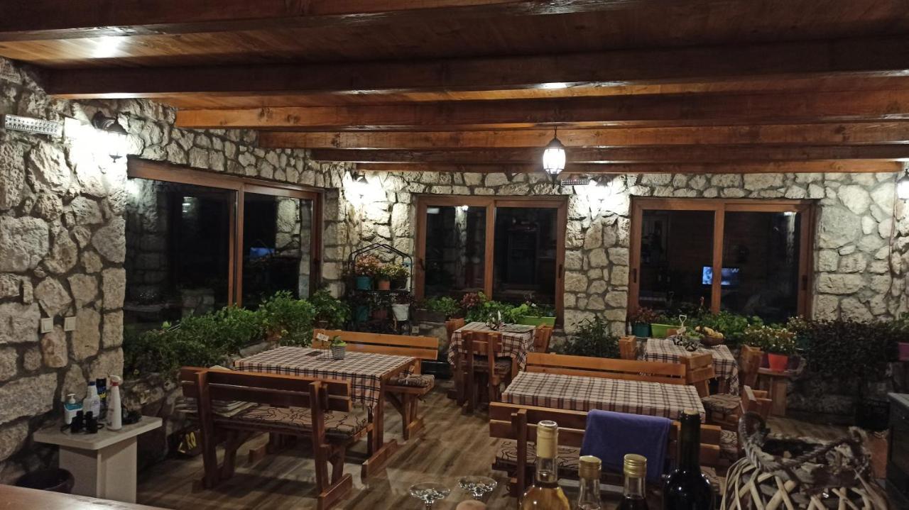 Village House - Novak Rijecani Rijeka Crnojevića Exteriör bild